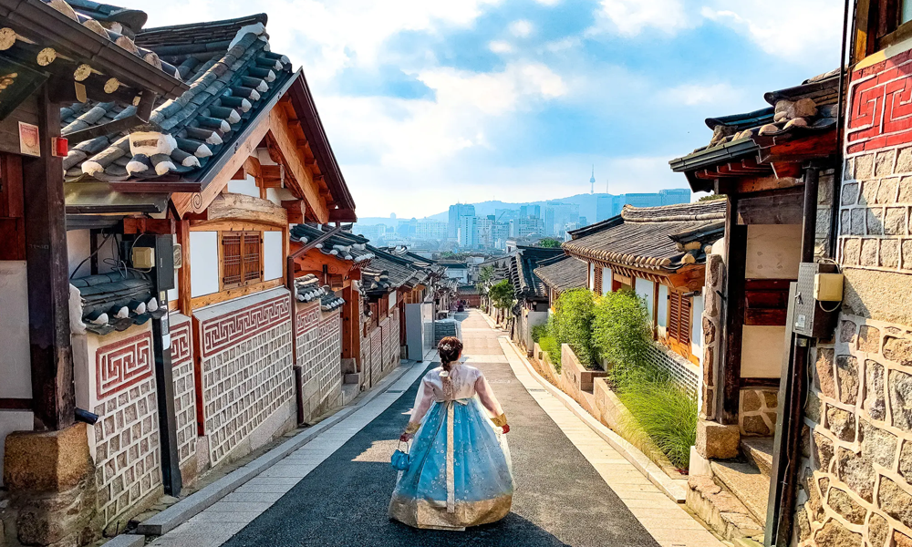 Bukchon Hanok Village: Perjalanan Waktu ke Korea Tradisional