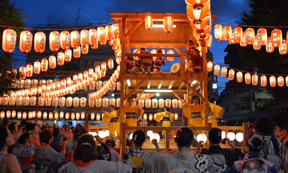 Festival Obon: Menghormati Roh Nenek Moyang