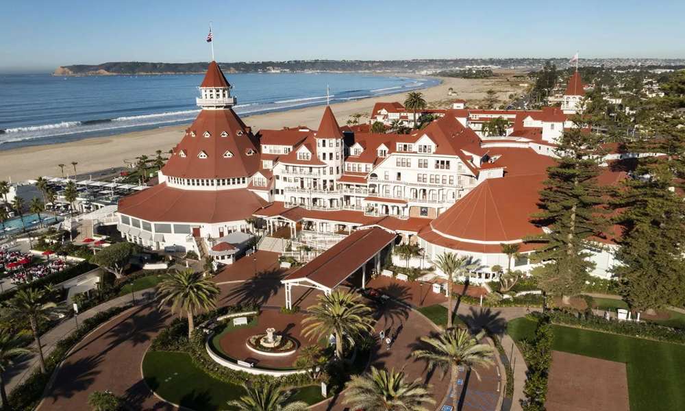 Hotel del Coronado: Legenda Pantai California